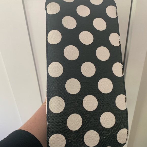 Guess purse - Picture 4 of 6